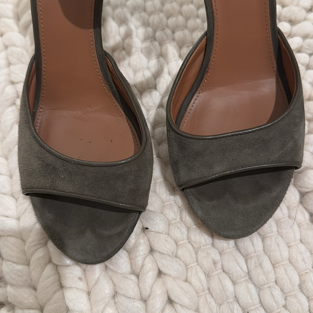 Givenchy Heels - Picture 4 of 6